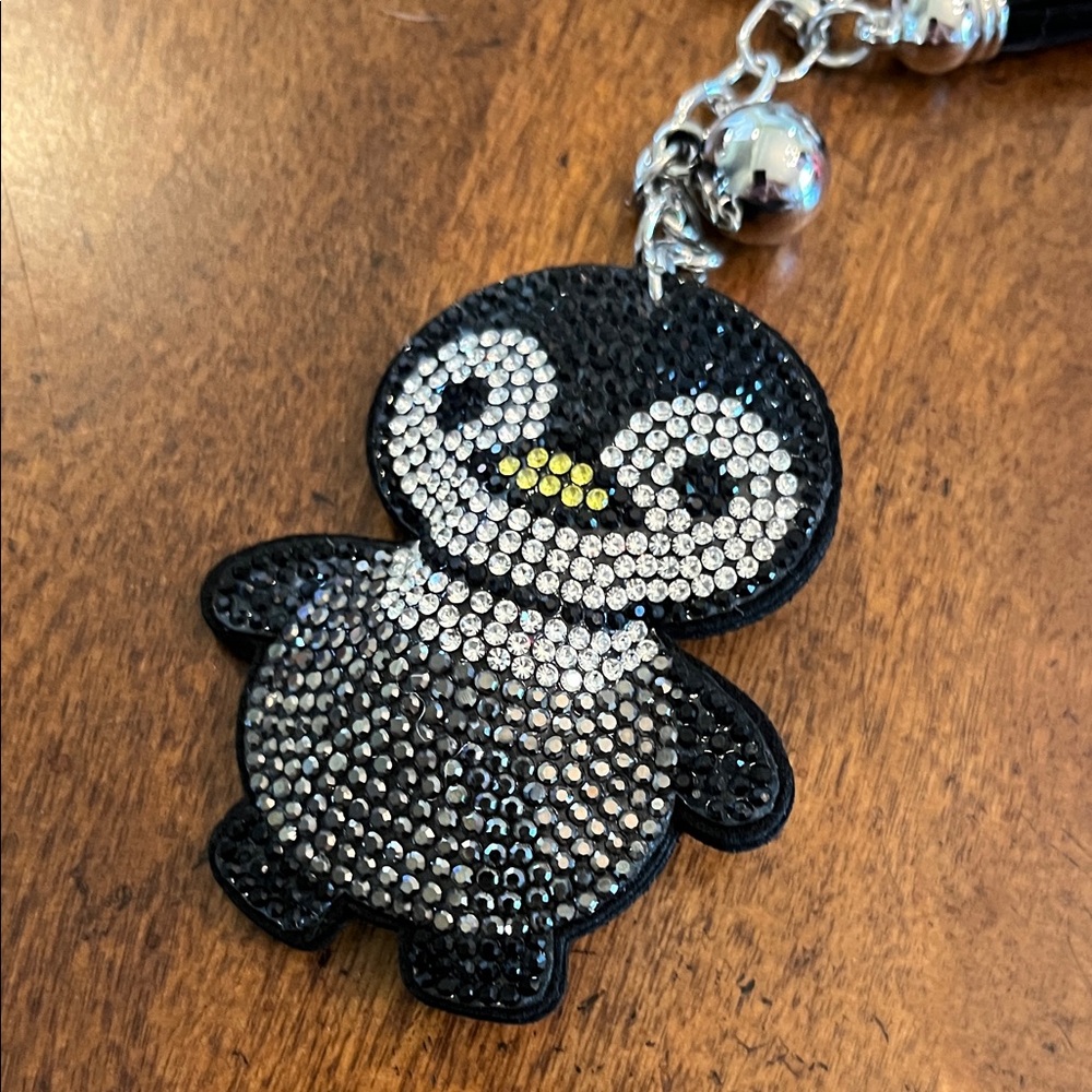 Penguin Keychain with Rhinestones - Picture 2 of 2